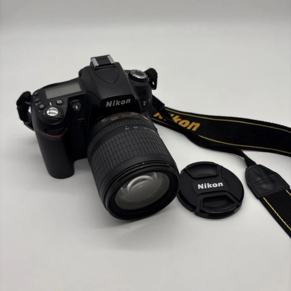 Nikon D90 Digital Camera